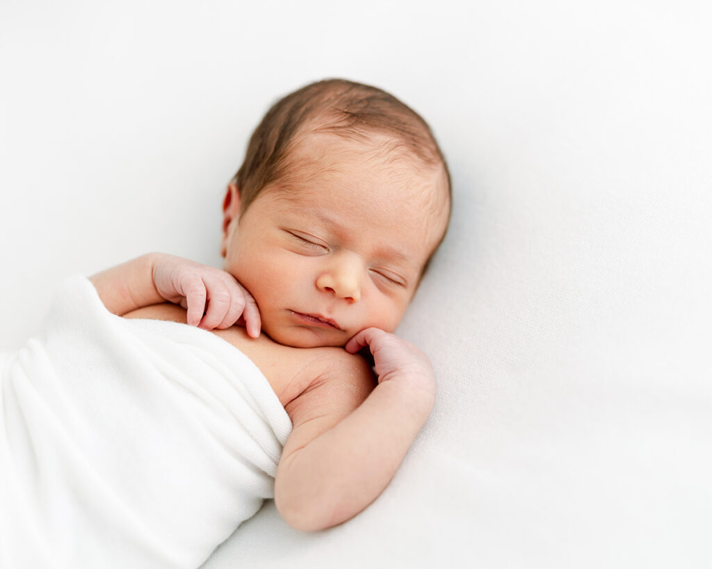 sesión de fotos newborn natural en Barcelona sin atrezzo